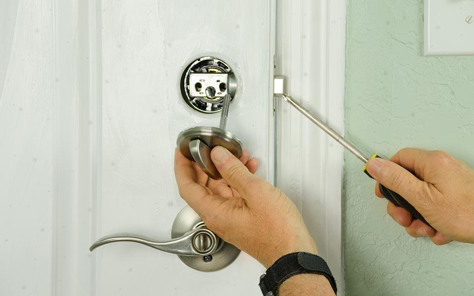 serrurier ouverture de porte service Livry-Gargan